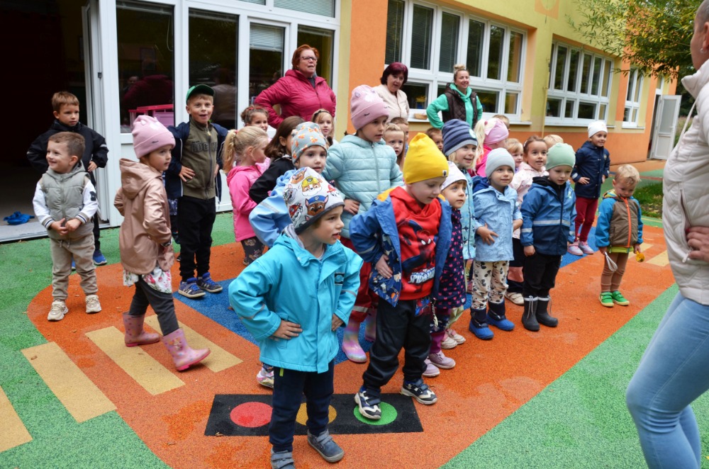1mskv_krymska10_jablickove_odpoledne_ (11) 1mskv_krymska10_jablickove_odpoledne_ (11)